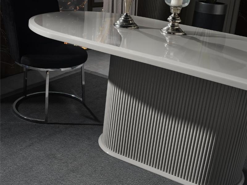 Gucci Duman Gri Yemek Odası Takımı