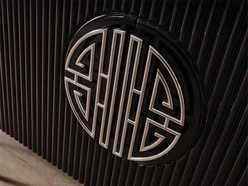 Gucci Siyah Renk Siyah Cam Krom Metal Yemek Odası Takımı 